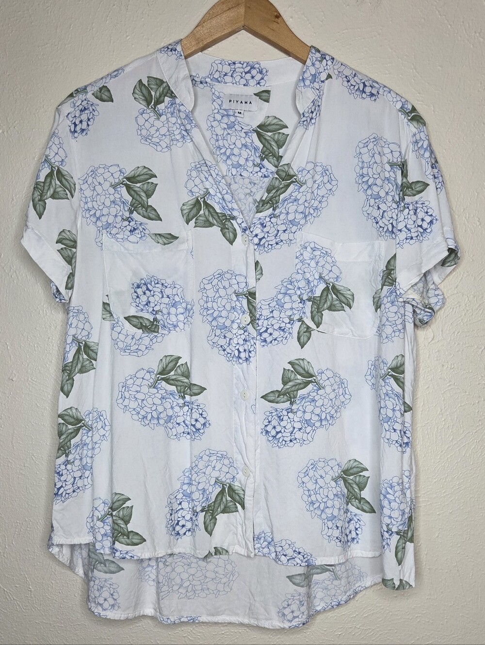 Piyama Hydrangea Floral Rayon Button Front Blouse Top Medium Australia Bali